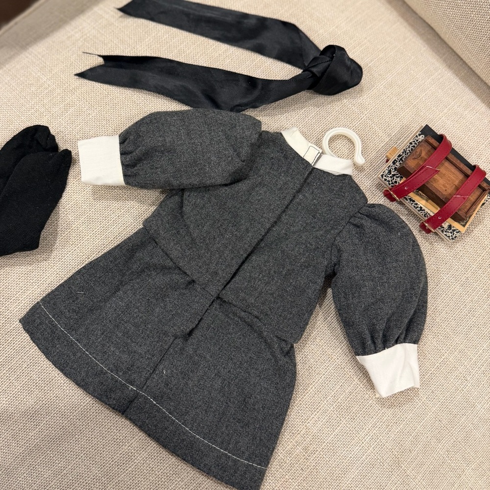 Retired American Girl PC Samantha’s Buster Brown Dress & School Supplies 1986 - Picture 11 of 14
